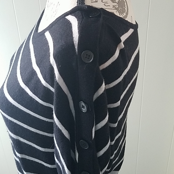 Express Tunic size M - Picture 2 of 3